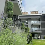 A Suite Side